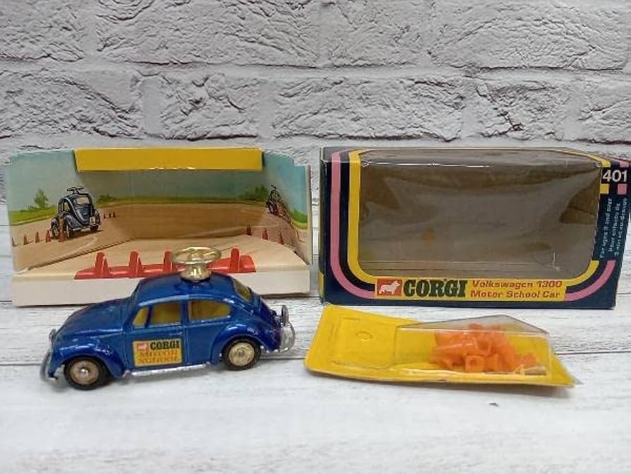 CORGI 401 VW ビートル モータースクールカー CORGI 401 VW ビートル モータースクールカー - メルカリ